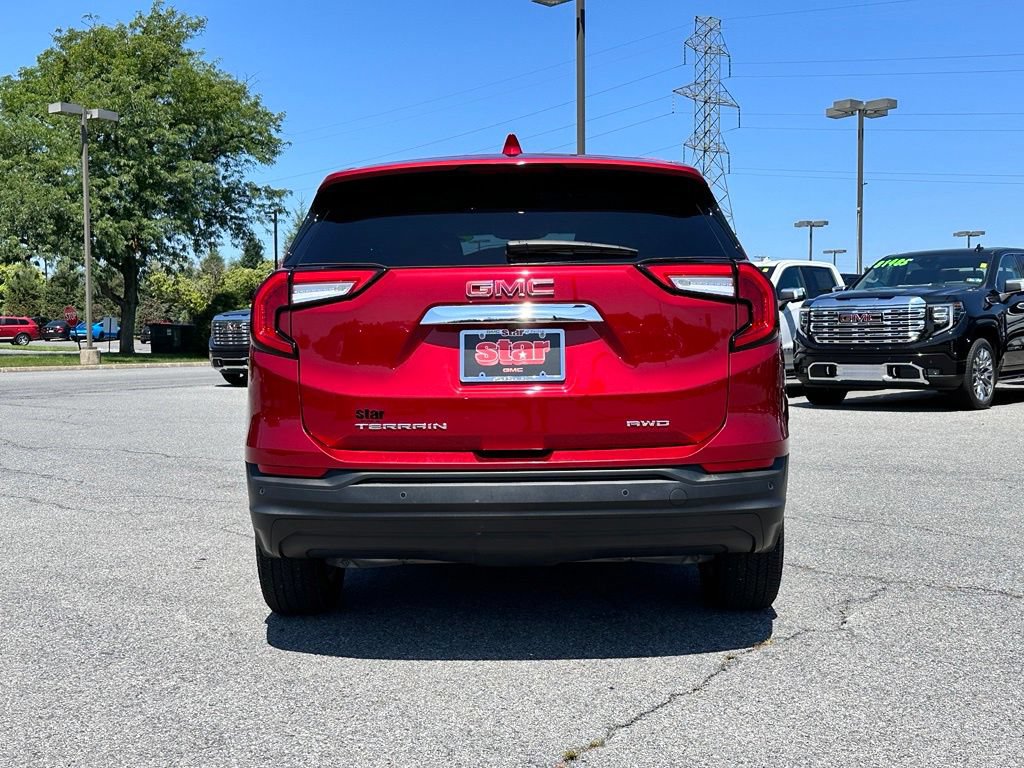 Used 2023 GMC Terrain SLE AWD/4WD image 9