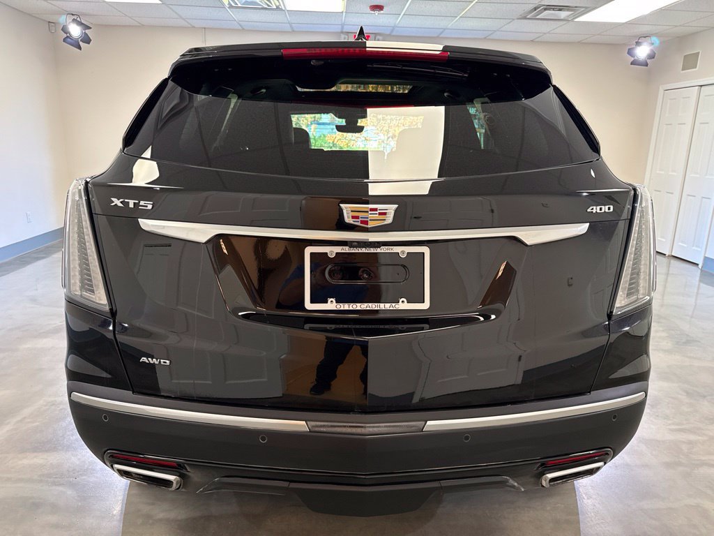 Used 2026 Cadillac XT5 Sportv w/ LPO, Floor Liner Package AWD/4WD image 11