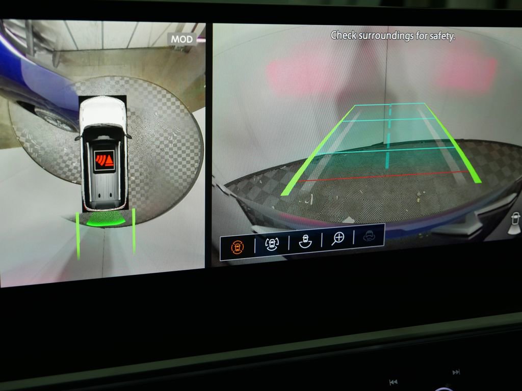 New 2025 INFINITI QX80 Luxe image 26