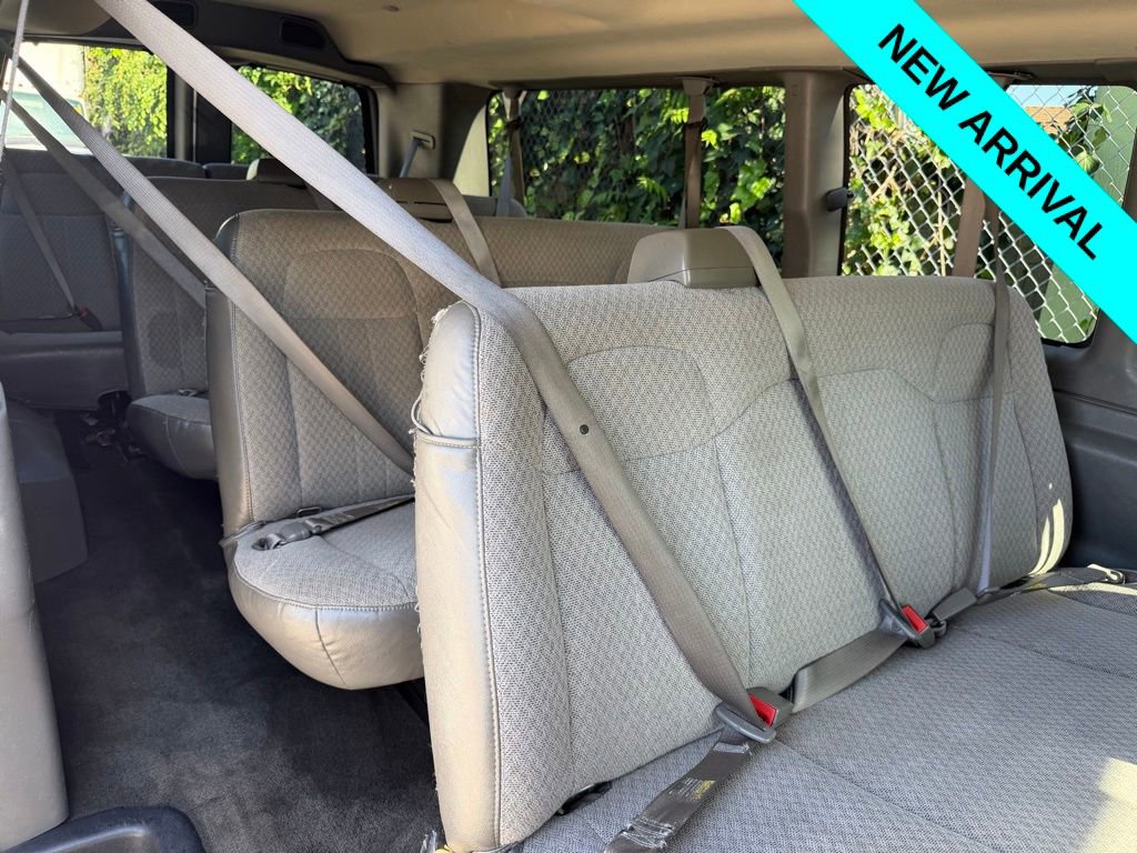 Used 2017 Chevrolet Express 3500 LT w/ LT Preferred Equipment Group image 7