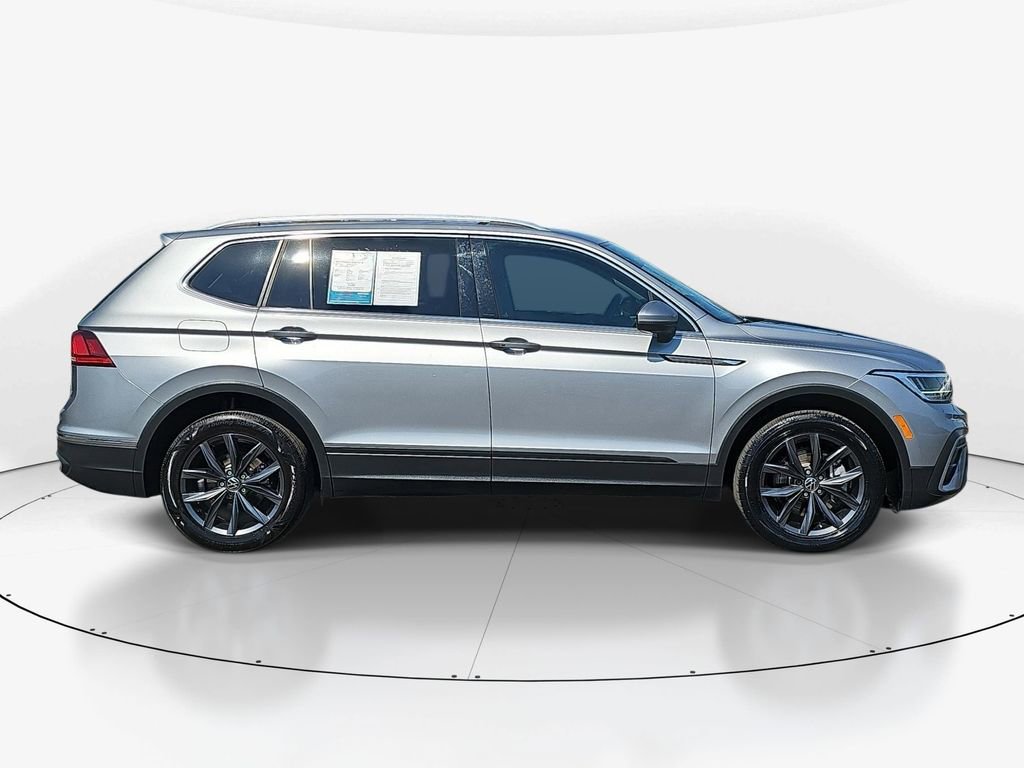 Used 2022 Volkswagen Tiguan SE image 4