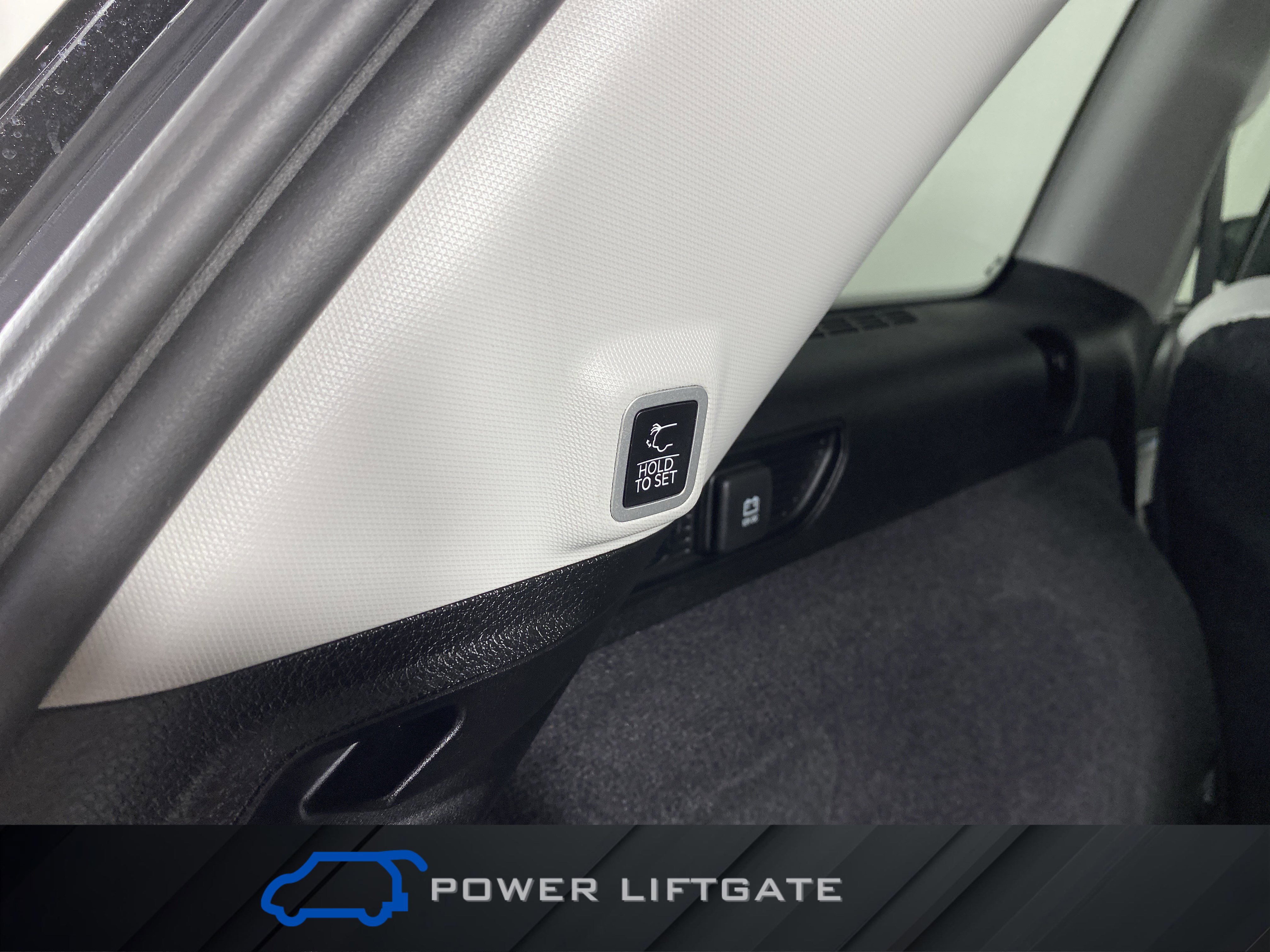 Used 2022 Jeep Grand Cherokee Overland w/ Luxury Tech Group IV image 36