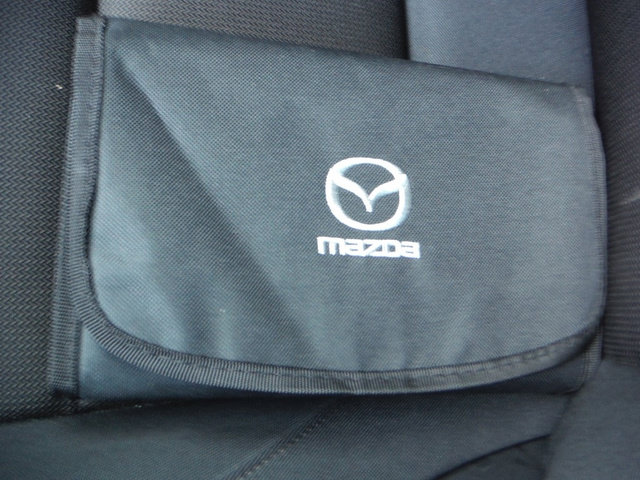 Used 2022 MAZDA MAZDA3 s FWD image 37