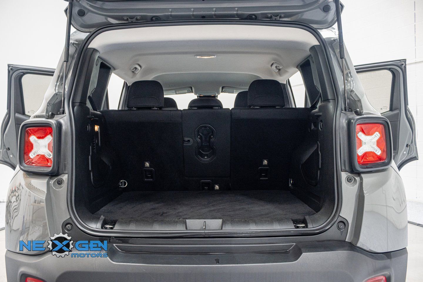 Used 2022 Jeep Renegade Latitude w/ Convenience Group image 50