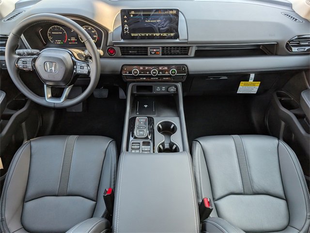 New 2025 Honda Pilot Touring image 5
