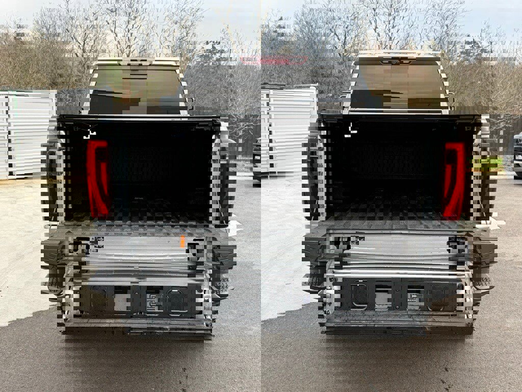 Used 2025 GMC Sierra 2500 Denali Ultimate image 49