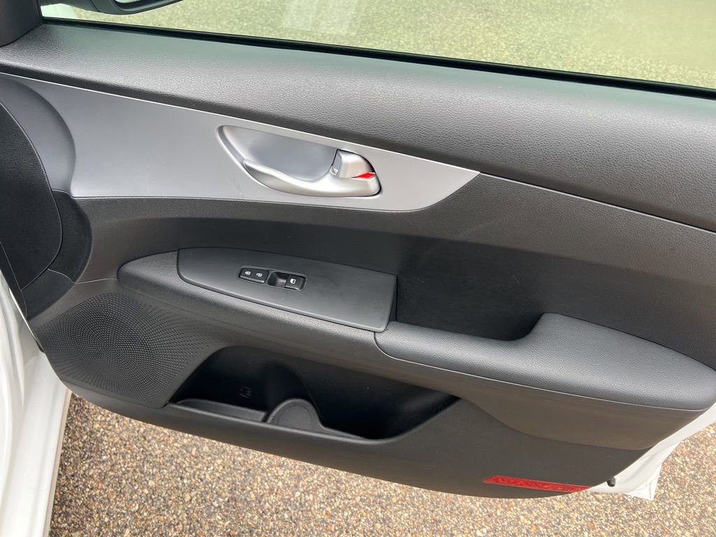 Certified 2023 Kia Forte LXS image 21