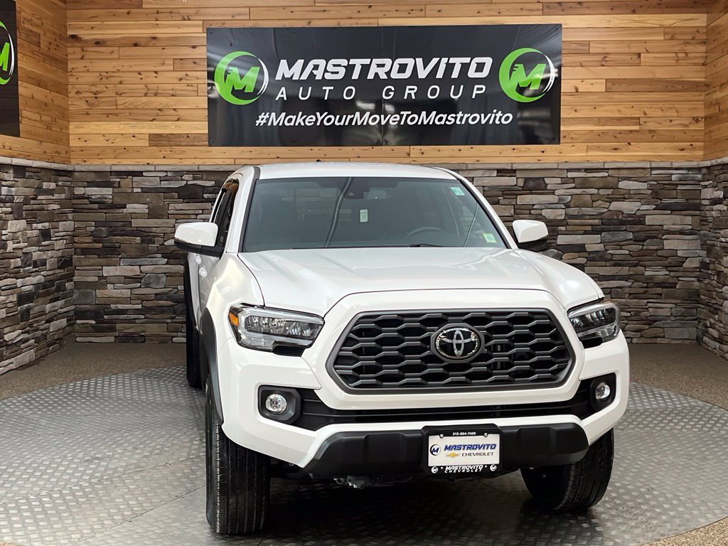 Used 2023 Toyota Tacoma TRD Off-Road AWD/4WD image 20