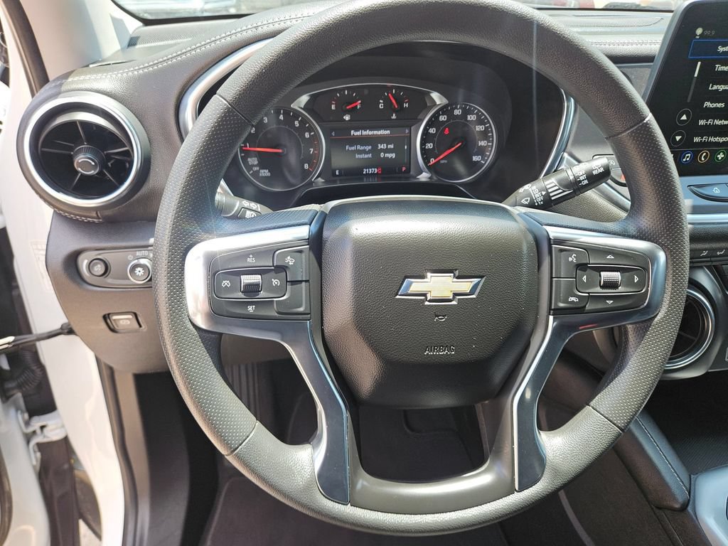 Used 2025 Chevrolet Blazer LT FWD image 18