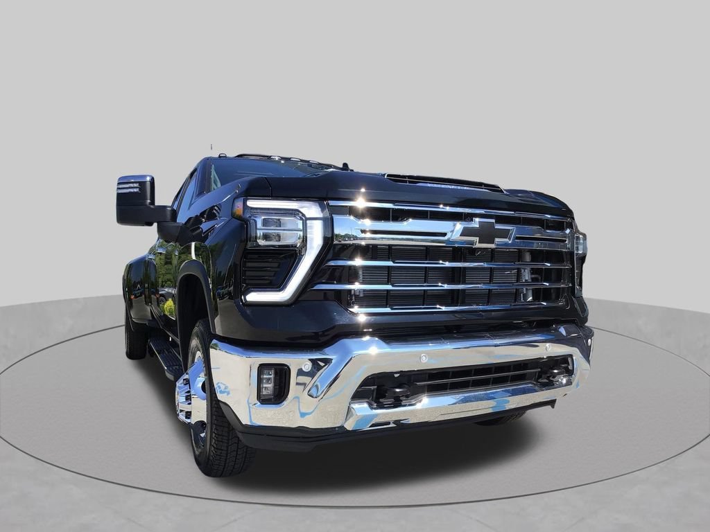 New 2026 Chevrolet Silverado 3500 LTZ w/ LTZ Convenience Package AWD/4WD image 30