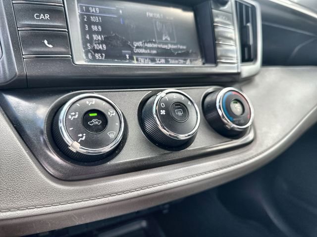 Used 2014 Toyota RAV4 LE image 26