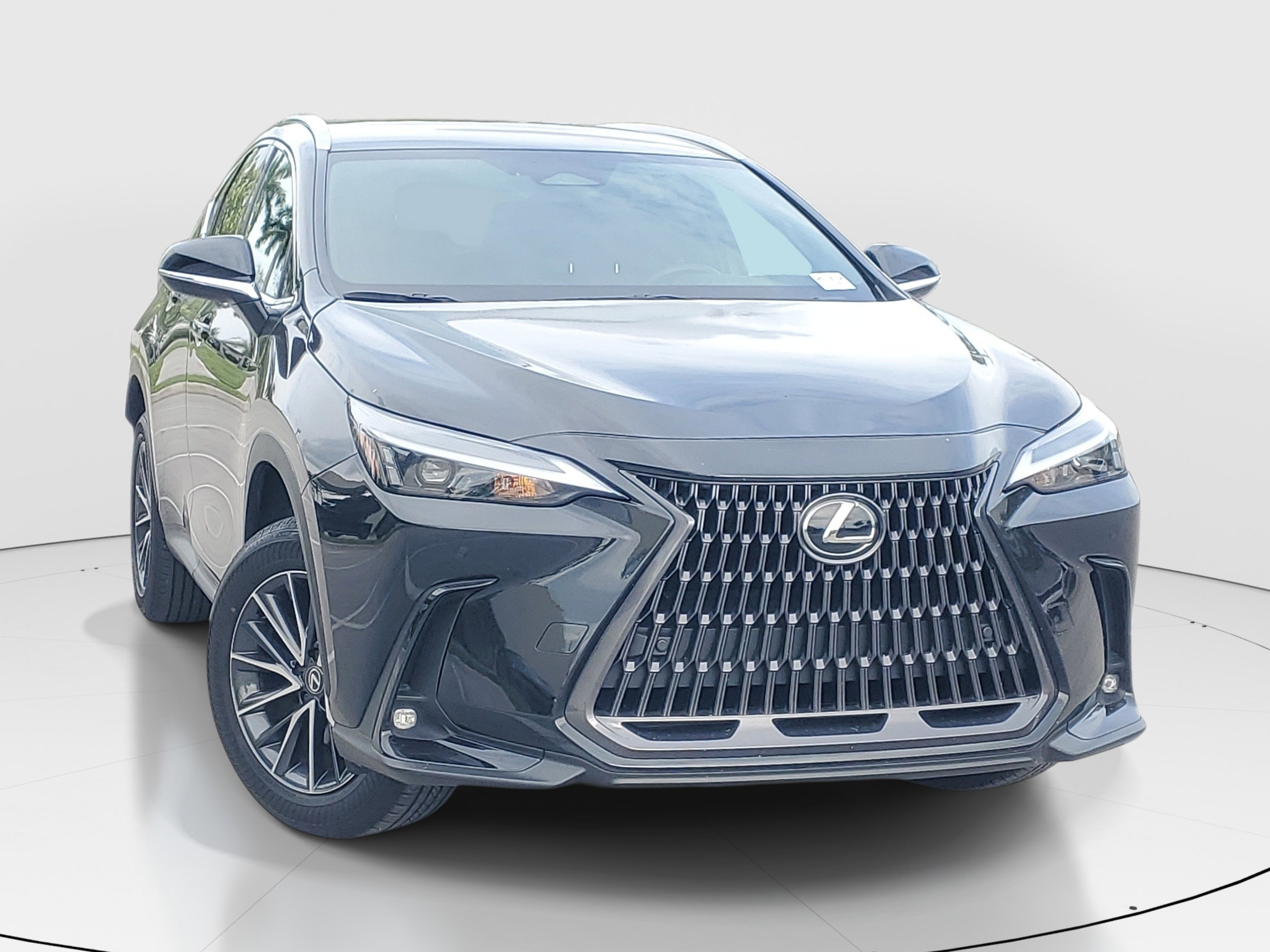 Used 2025 Lexus NX 250 FWD w/ Towing Package (2000 Lbs) image 2