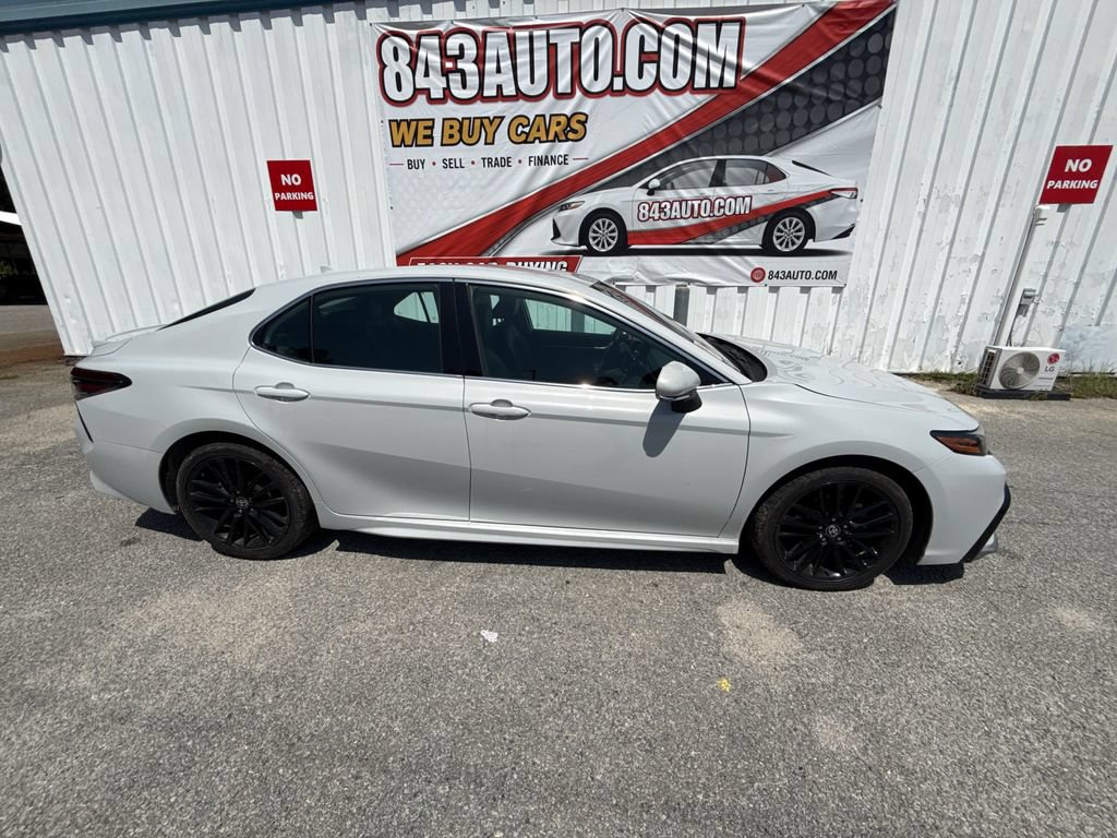 Used 2024 Toyota Camry XSE FWD image 8
