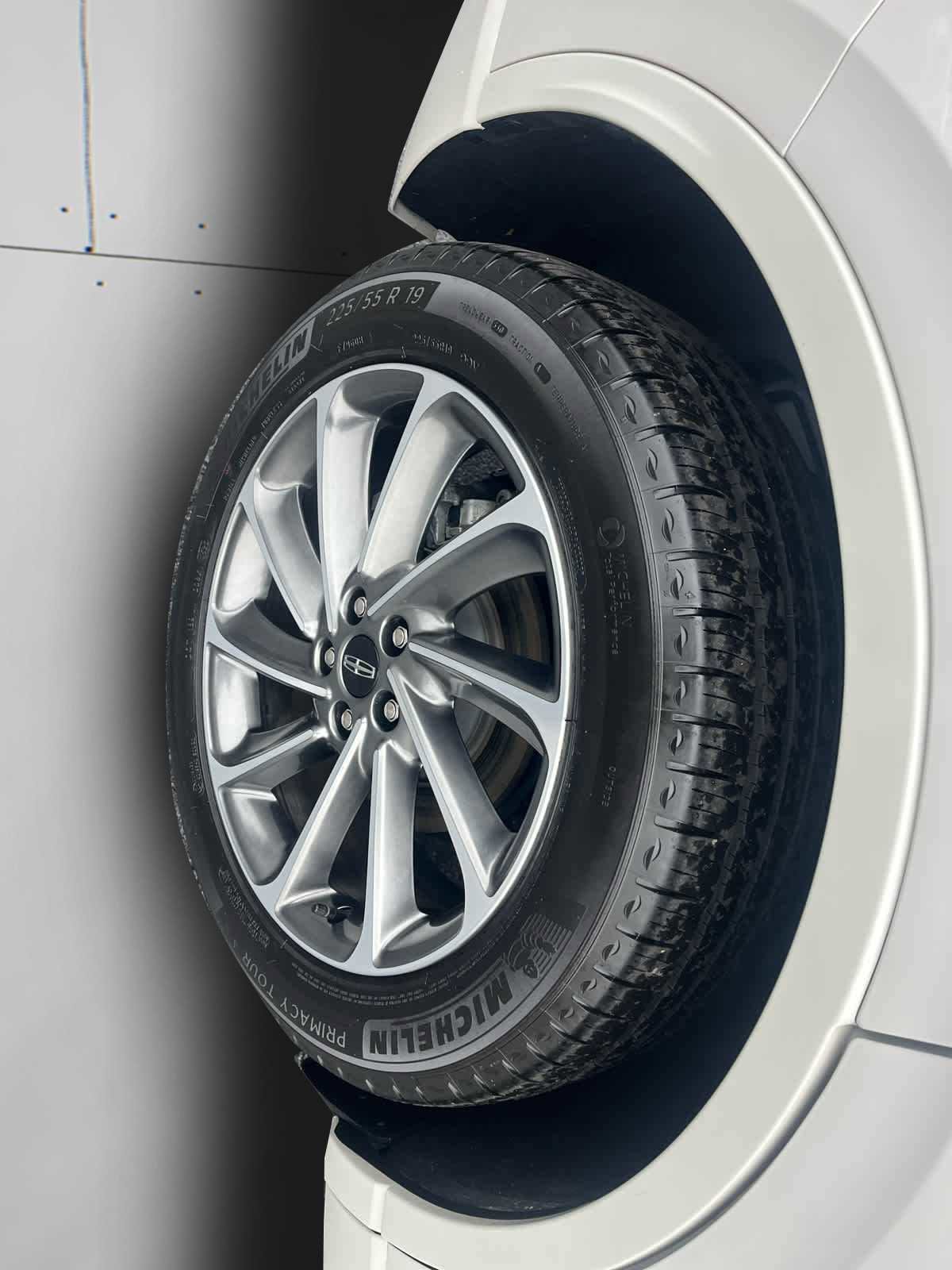 Used 2024 Lincoln Corsair Grand Touring image 9