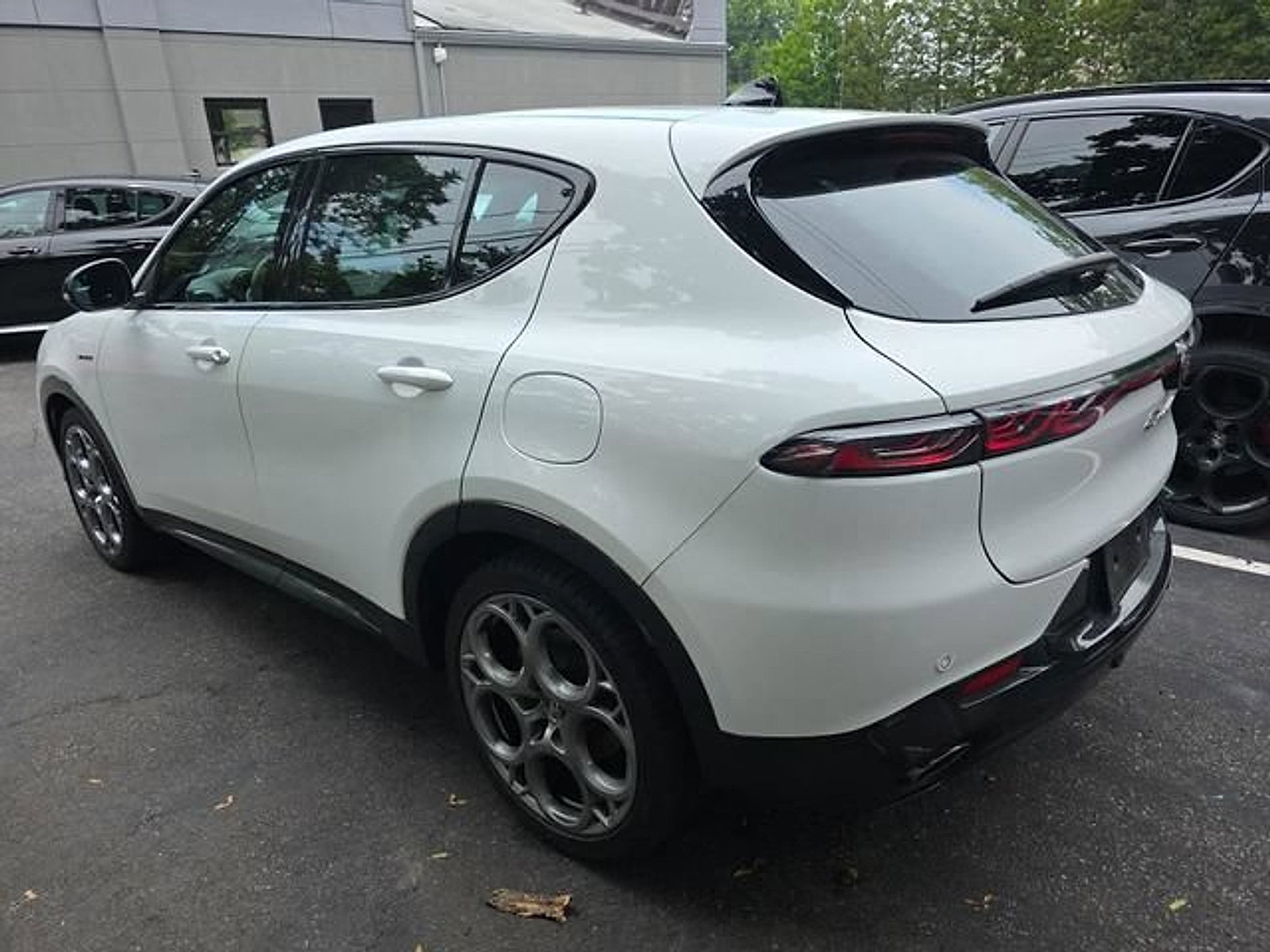 Used 2024 Alfa Romeo Tonale Veloce AWD/4WD image 5