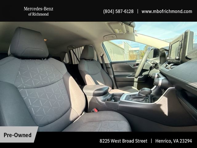 Used 2020 Toyota RAV4 XLE image 13