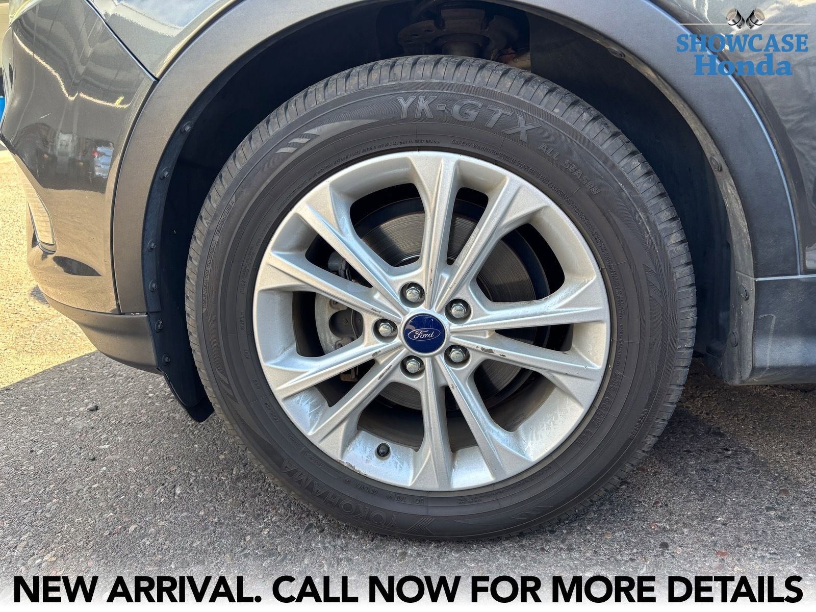 Used 2017 Ford Escape SE w/ SE Cold Weather Package image 7