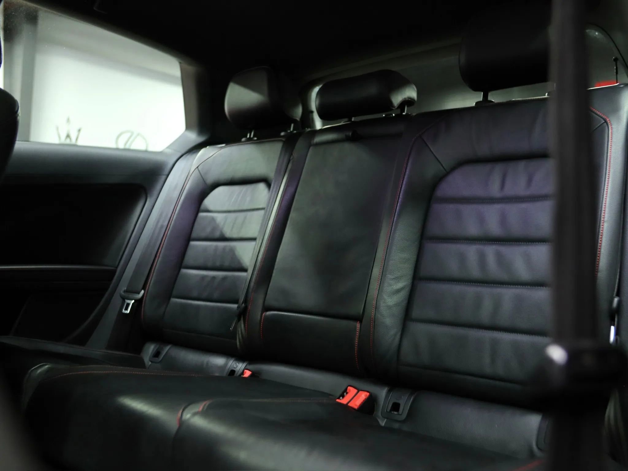 Used 2015 Volkswagen GTI SE image 25