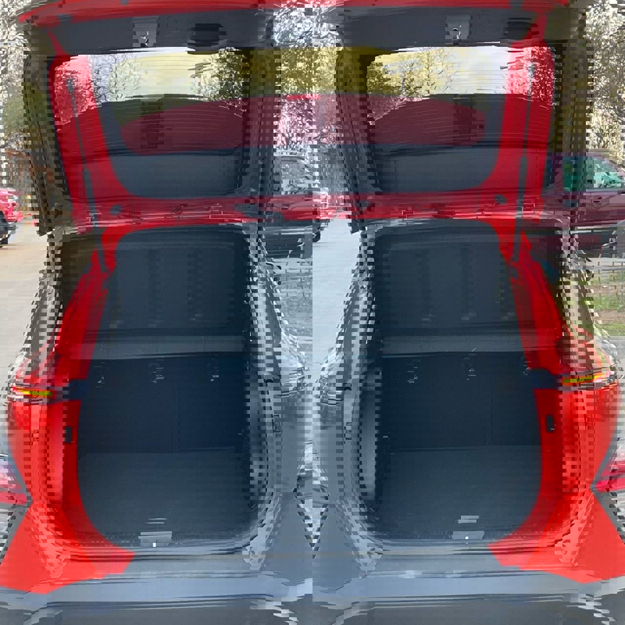 Used 2024 Hyundai Kona SEL image 24