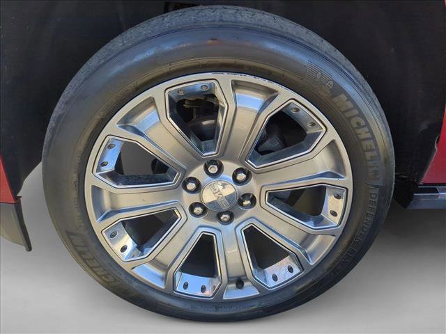 Used 2015 GMC Yukon Denali w/ Premium Package image 26