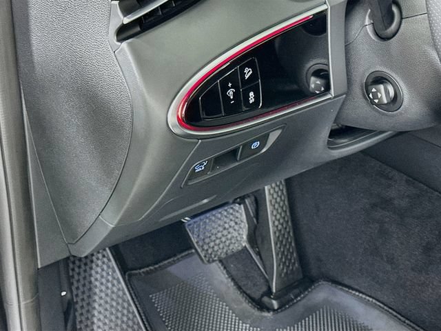 Certified 2025 Genesis Electrified GV70 w/ Prestige Package AWD/4WD image 10