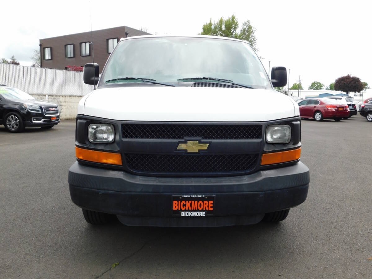Used 2005 Chevrolet Express 3500 RWD image 18