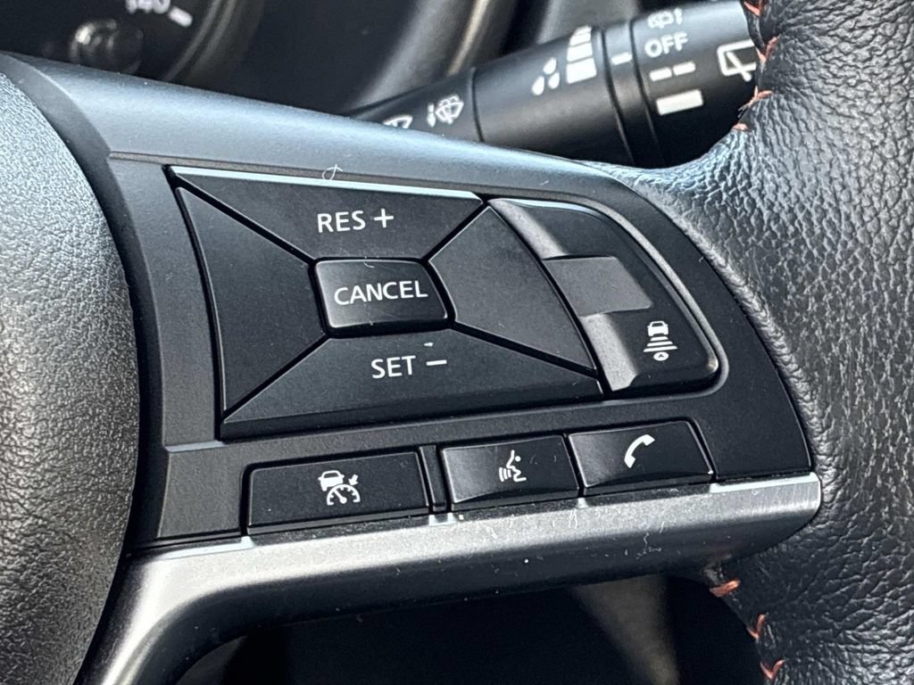 Certified 2024 Nissan Kicks SR w/ SR Premium Package FWD image 27