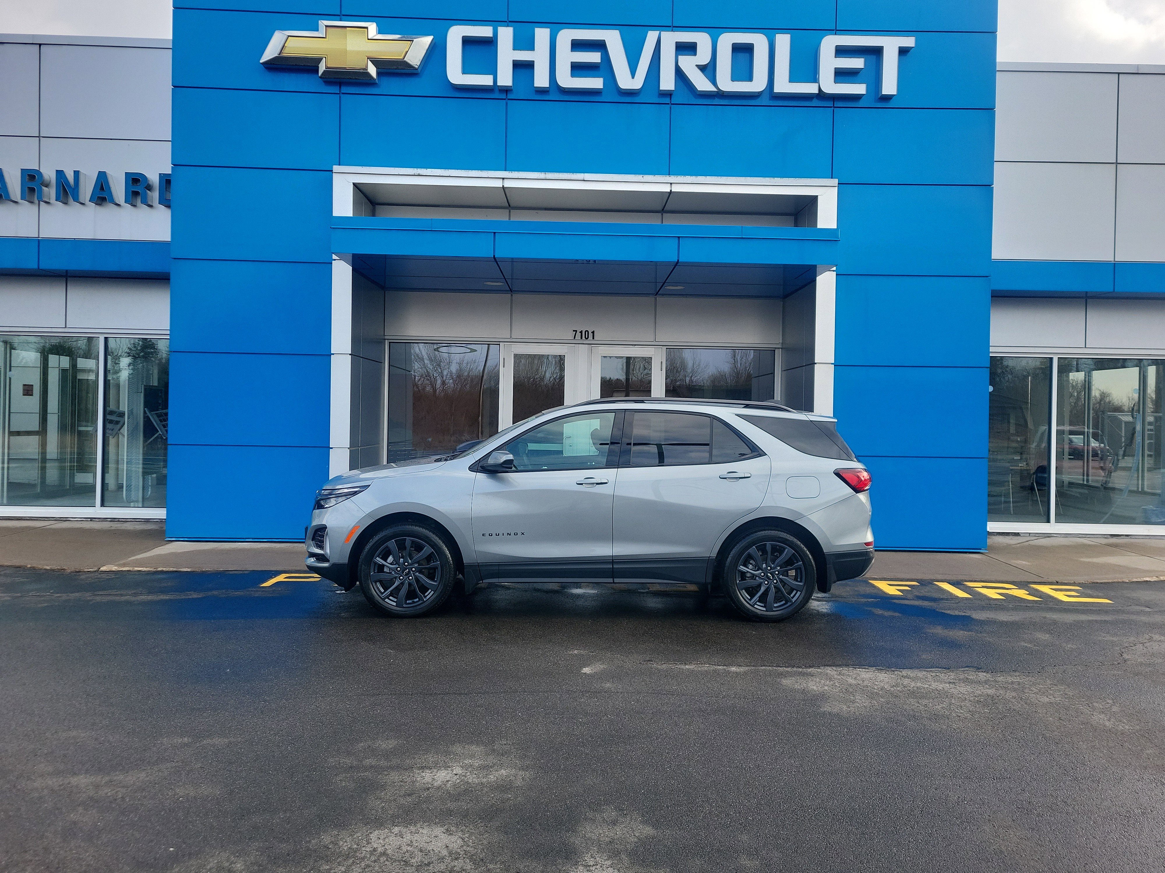 Certified 2024 Chevrolet Equinox RS w/ LPO, Floor Liner Package image 6