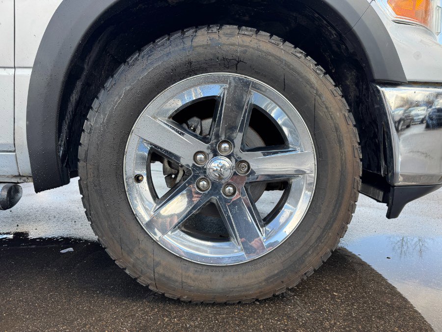 Used 2010 Dodge Ram 1500 Truck SLT image 13