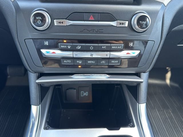 Used 2020 Ford Explorer XLT w/ Equipment Group 202A image 52