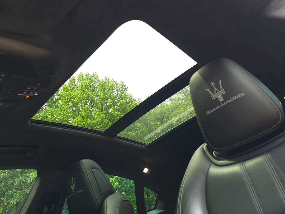 Used 2023 Maserati Levante Modena AWD/4WD image 54