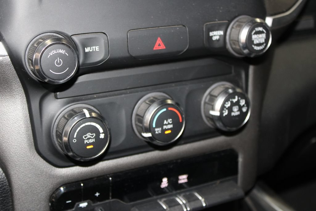 Used 2020 RAM 1500 Big Horn AWD/4WD image 30