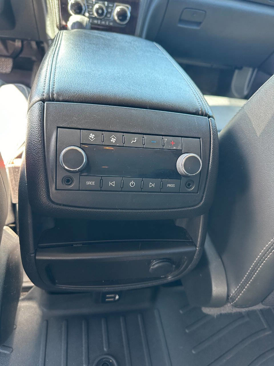 Used 2017 Chevrolet Traverse LT image 13