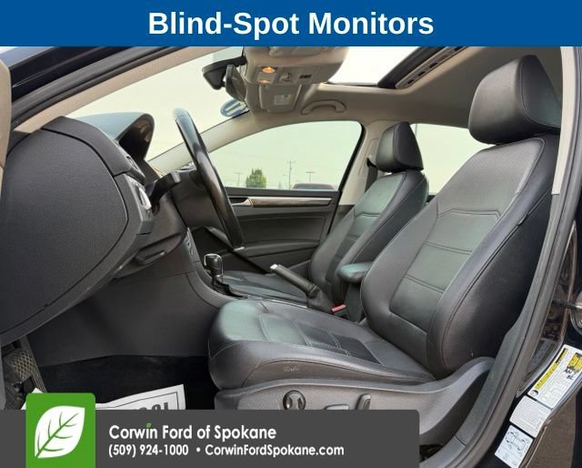 Used 2017 Volkswagen Passat 1.8T SE FWD image 2