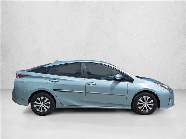 Used 2017 Toyota Prius Four FWD image 4