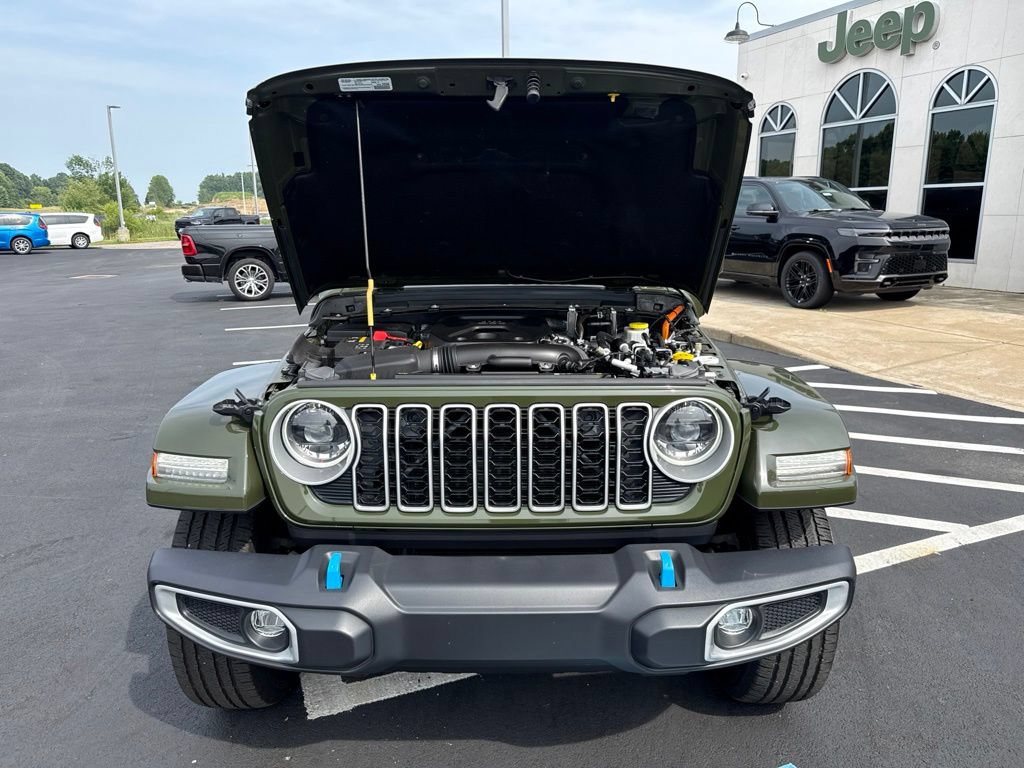 Used 2024 Jeep Wrangler Unlimited Sahara w/ Safety Group AWD/4WD image 26