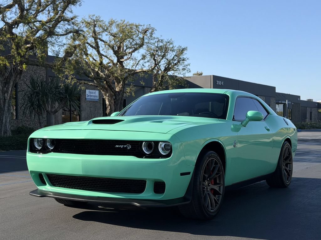 Used 2016 Dodge Challenger SRT Hellcat RWD image 2
