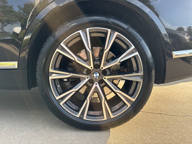Used 2021 BMW X7 xDrive40i w/ Luxury Seating Package AWD/4WD image 29