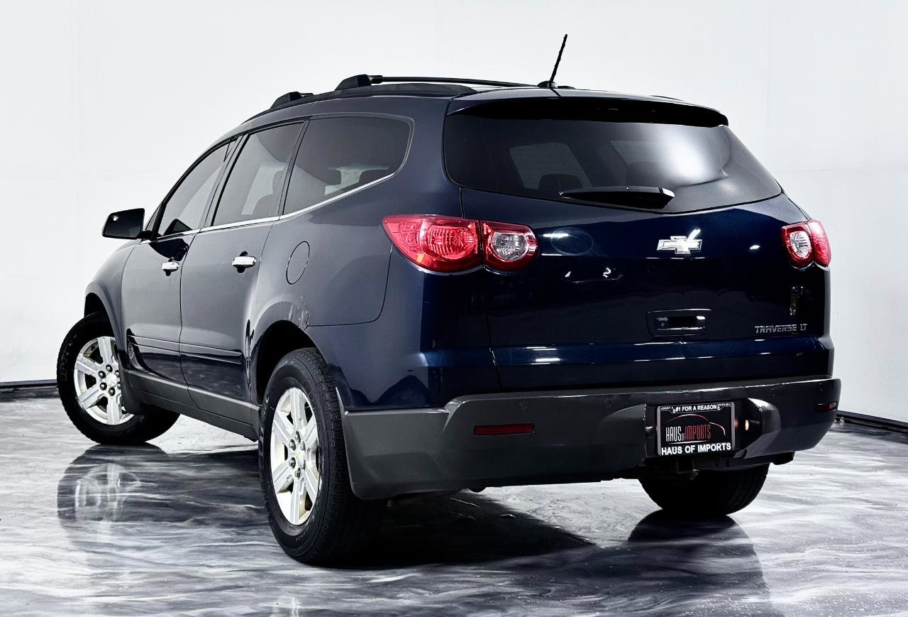 Used 2010 Chevrolet Traverse LT w/ Personal Connectivity Package FWD image 11