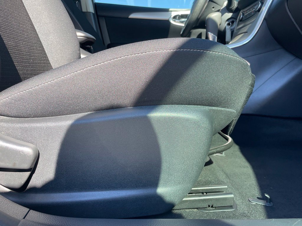 Used 2015 Nissan Sentra S FWD image 29