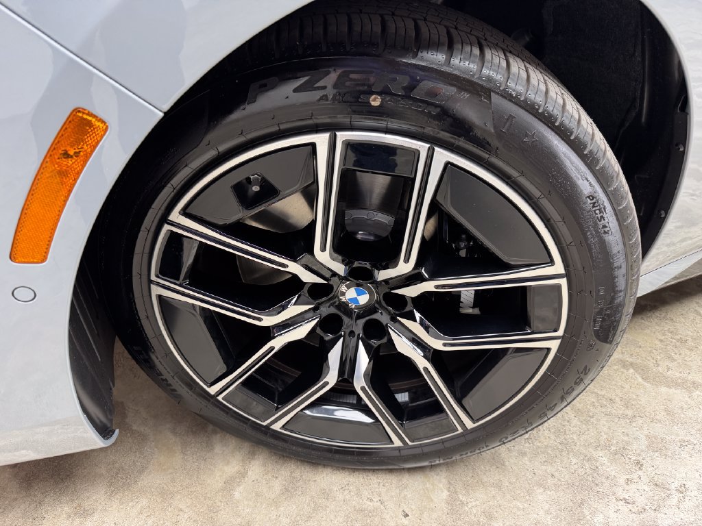 New 2026 BMW 750e xDrive AWD/4WD image 30