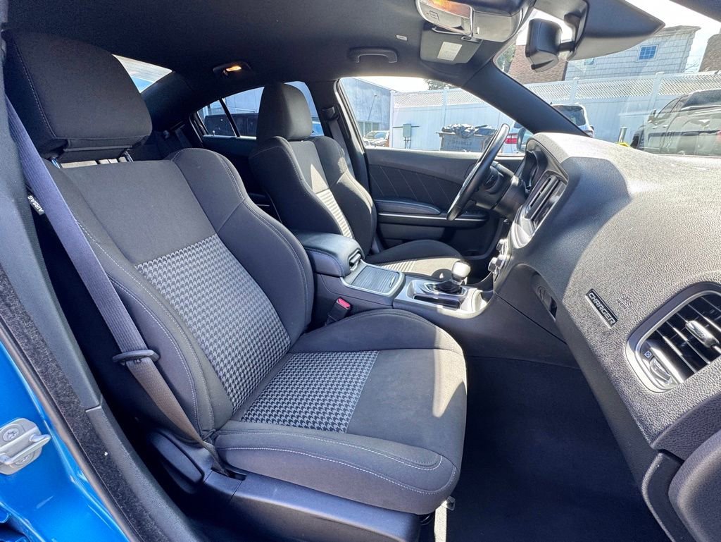 Used 2023 Dodge Charger GT w/ Technology Group image 18