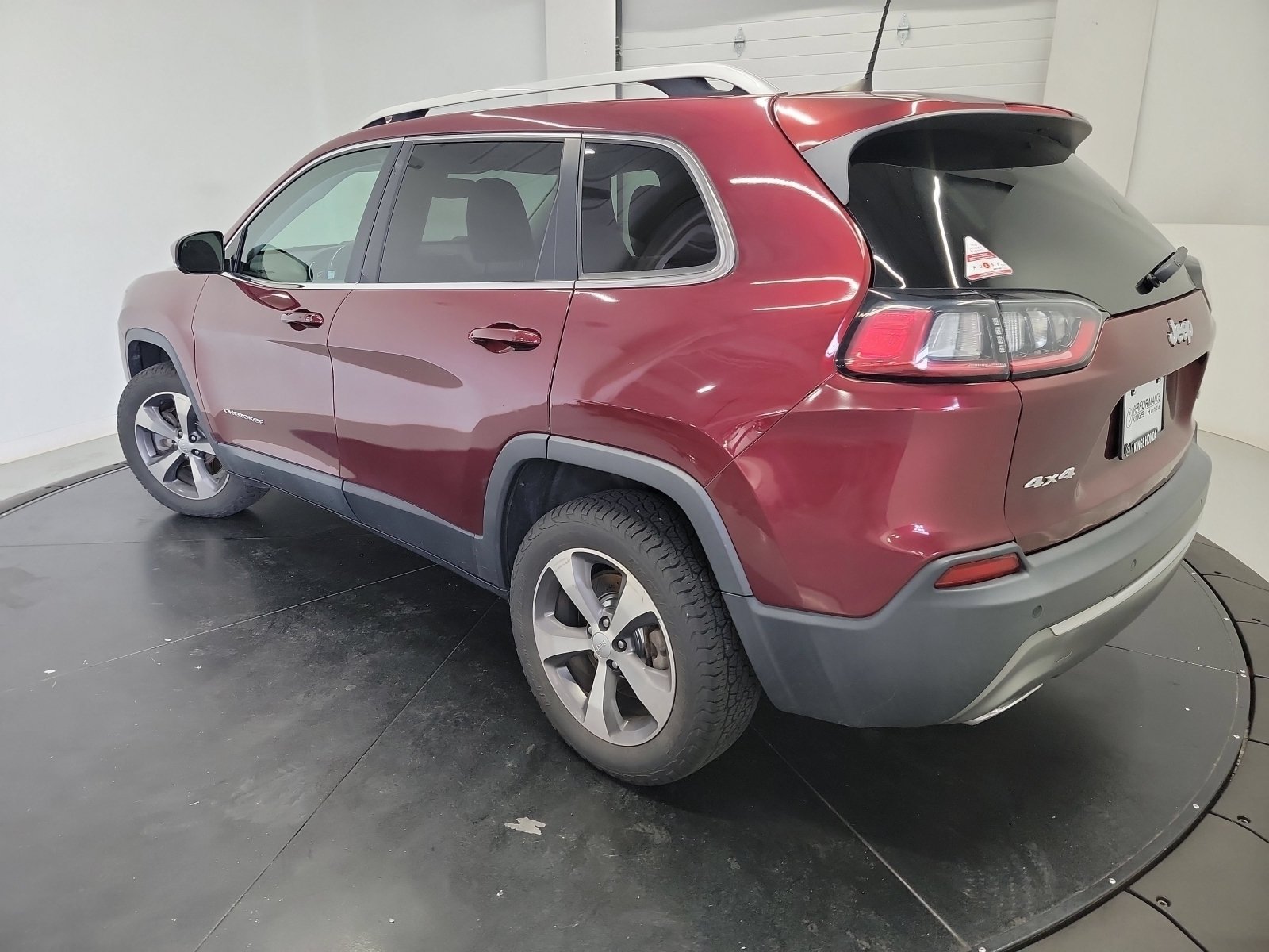 Used 2020 Jeep Cherokee Limited AWD/4WD image 6