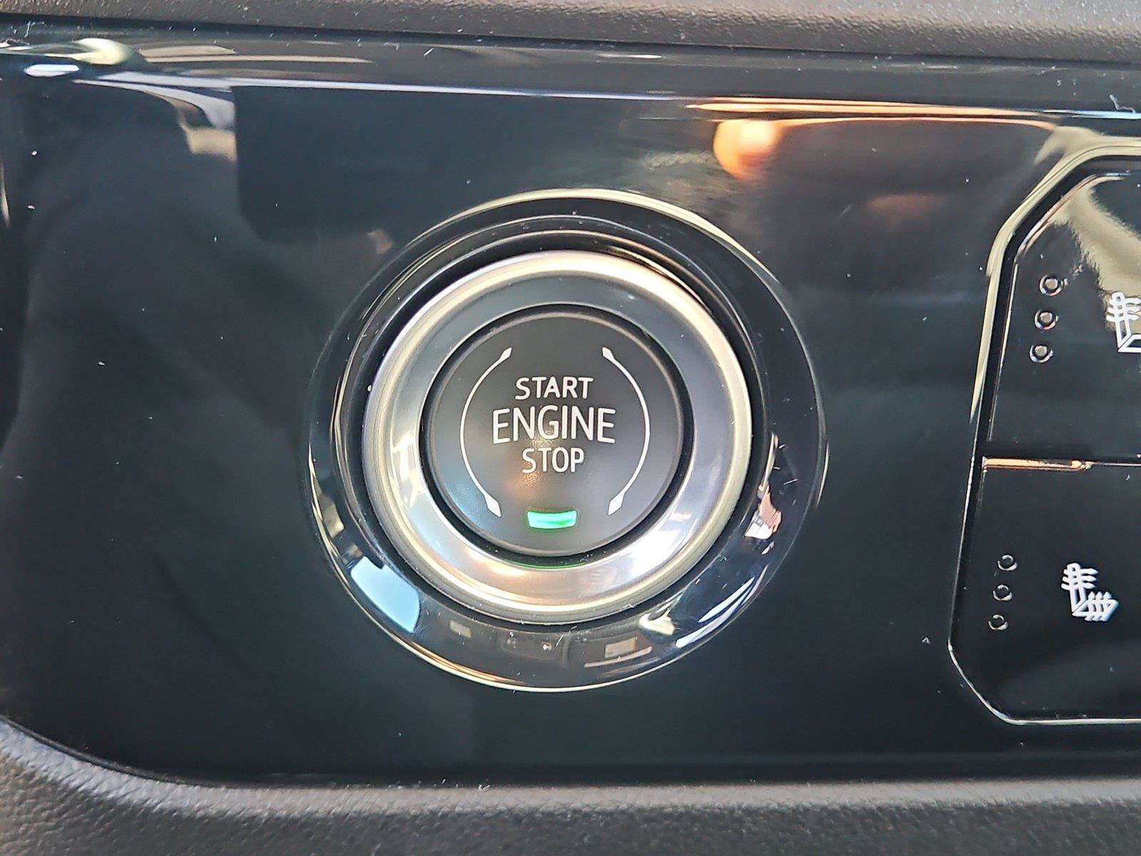 Used 2023 Chevrolet Silverado 1500 LT AWD/4WD image 28