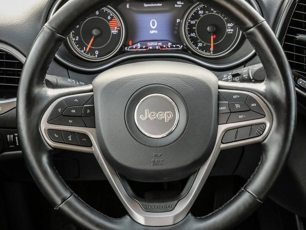 Used 2020 Jeep Cherokee Limited FWD image 43