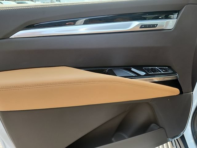 New 2026 Cadillac Escalade Luxury w/ Touring Package AWD/4WD image 8