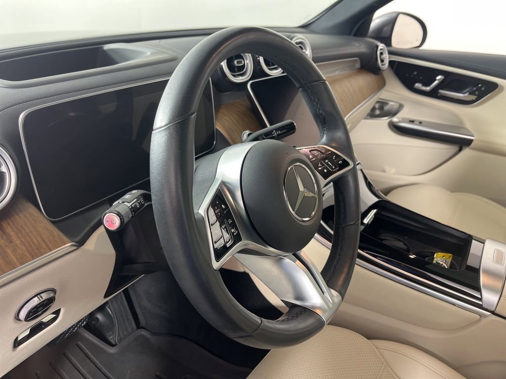 Used 2023 Mercedes-Benz GLC 300 4MATIC image 26