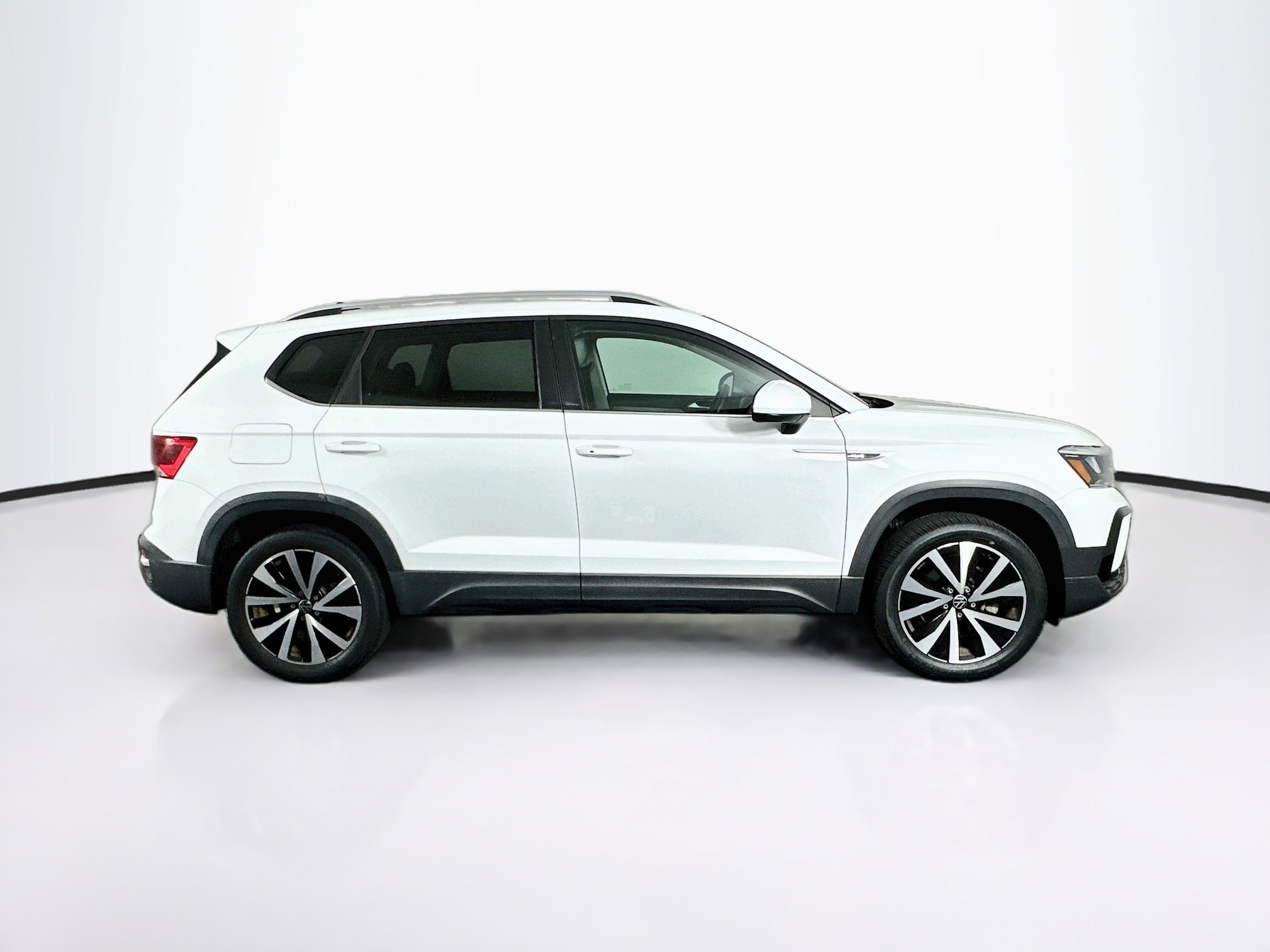 Used 2022 Volkswagen Taos SE AWD/4WD image 10