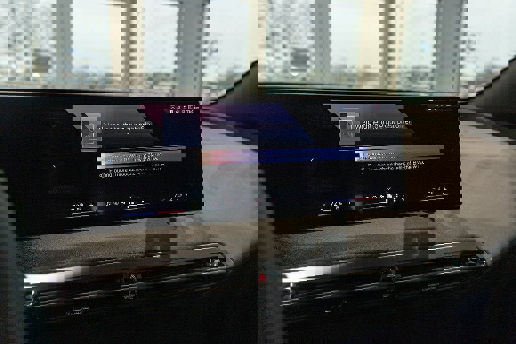 Used 2026 BMW iX xDrive60 w/ M Sport Package image 28