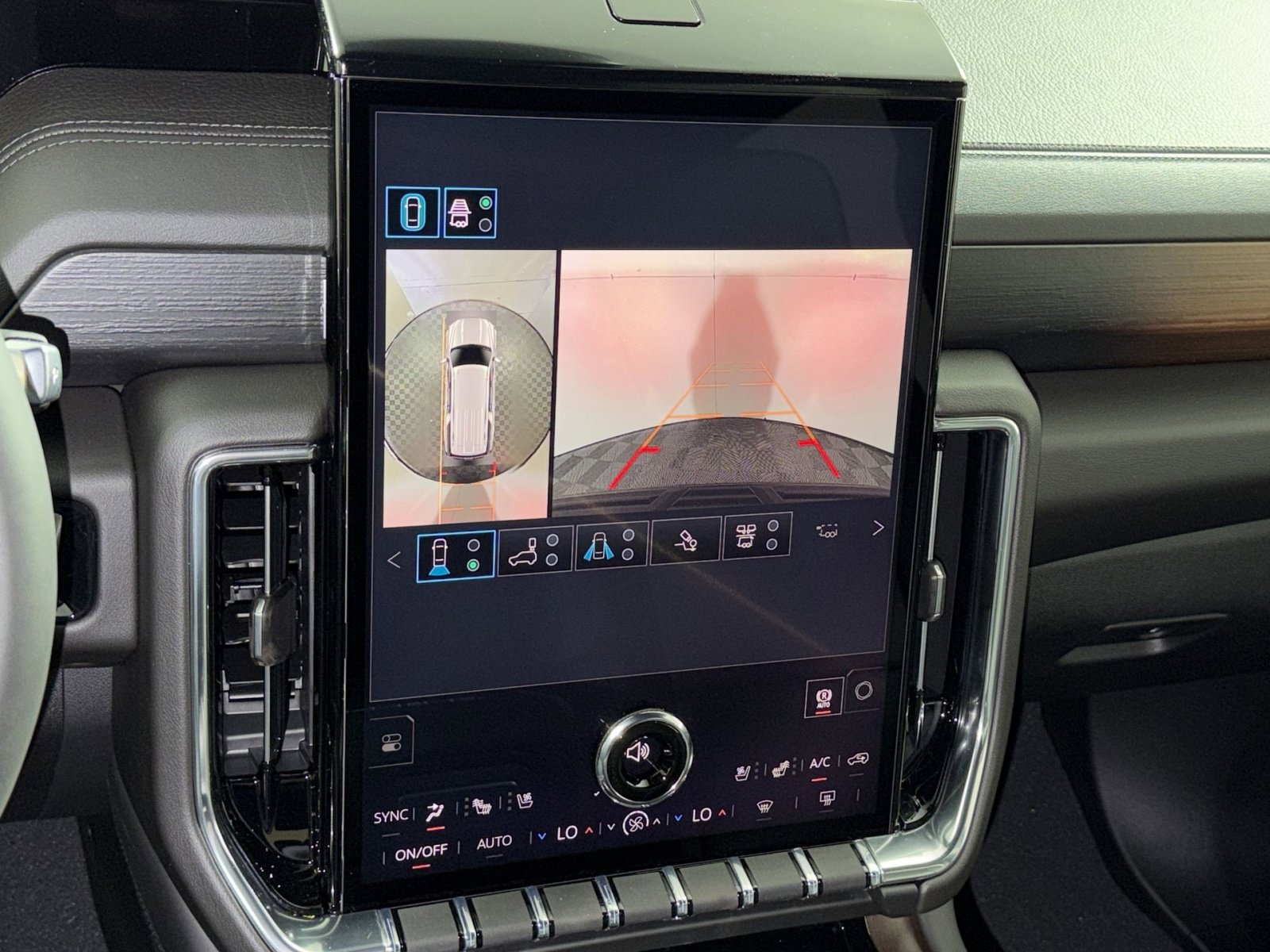 New 2026 GMC Yukon XL Denali w/ Denali Reserve Package image 19